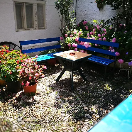 Hostel Balkaneros